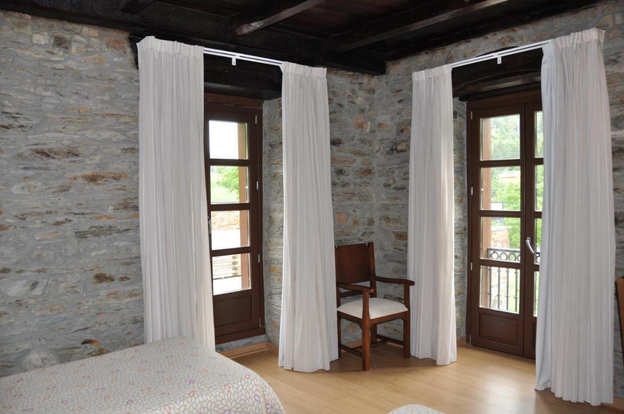 Hotel Mirador De Barcia Ribeira De Piquin Bilik gambar